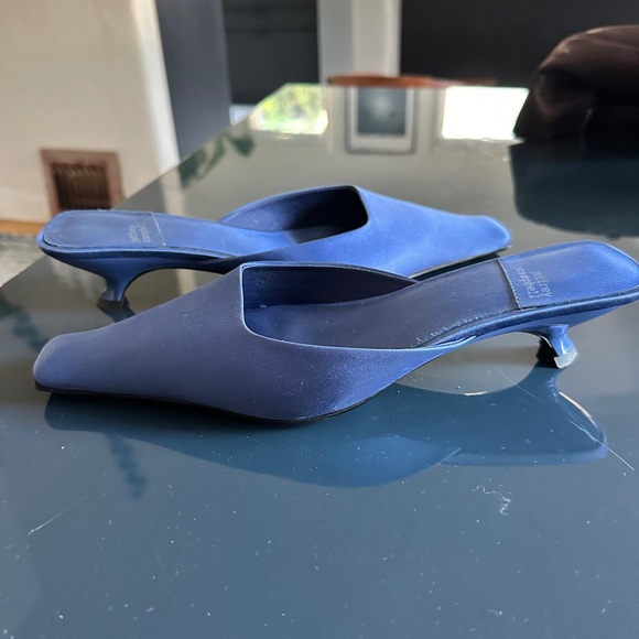 Jeffrey Campbell Navy Blue Square-Toe Heels - Picture 5 of 5